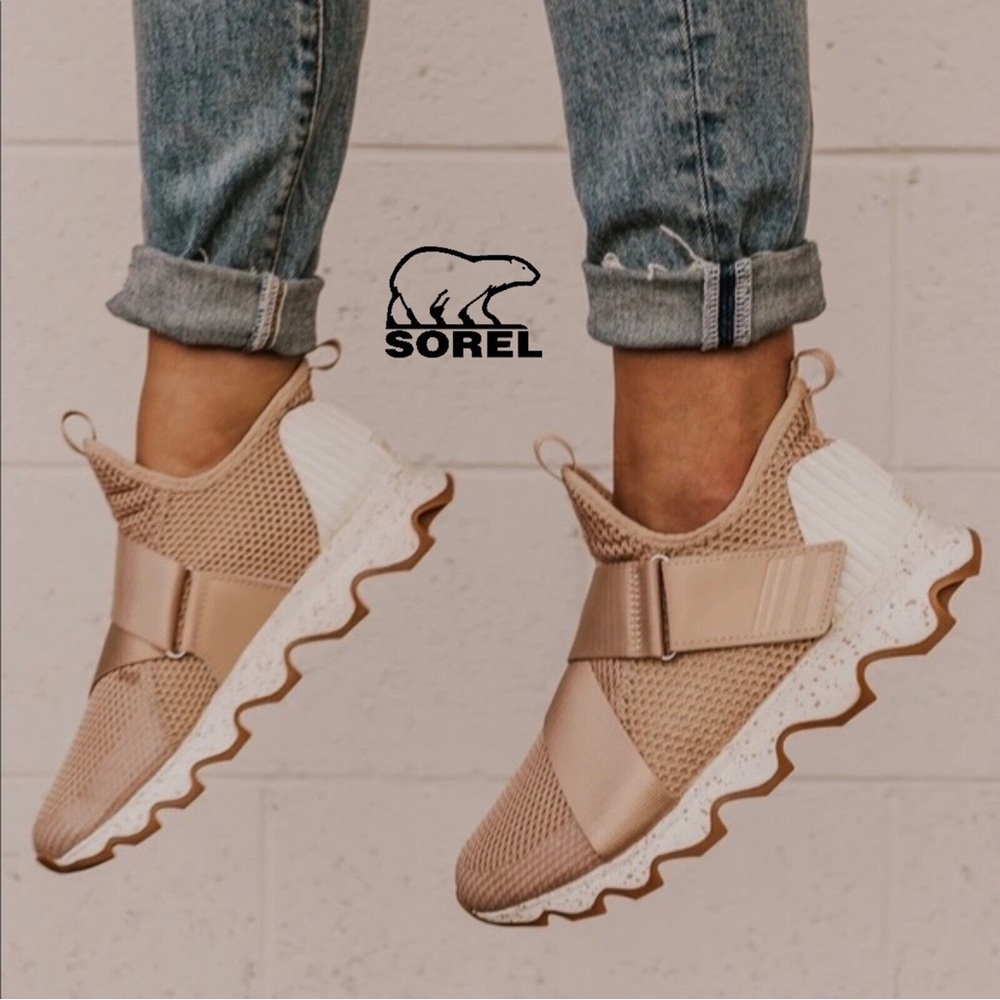 Sorel Kinetic Rose Gold sneakers